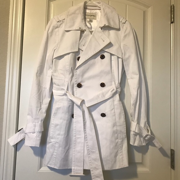 Banana Republic Jackets & Blazers - Banana Republic White Trench Coat
